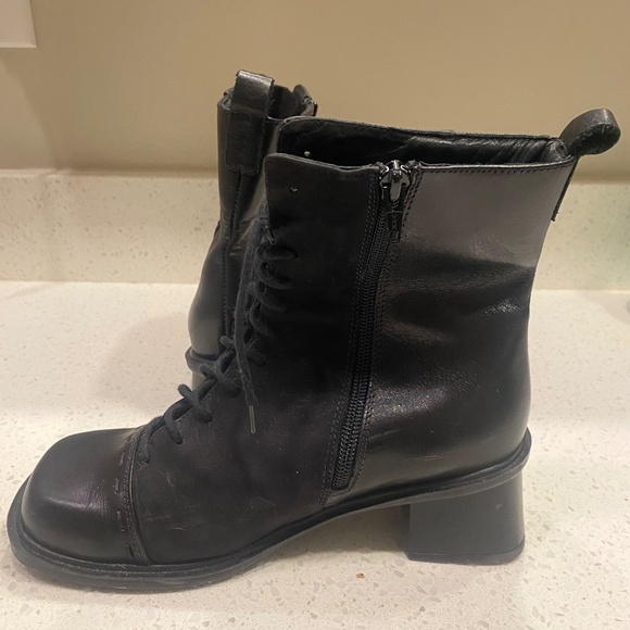 Naot Women’s Boots Size 37 US 6.5 Suede Leather - Picture 4 of 7